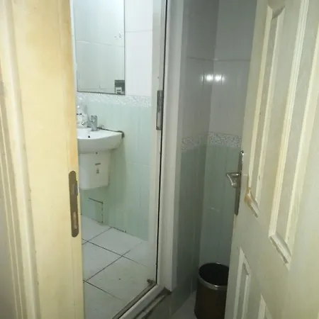 Kutlu * Isztambul